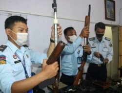 Pastikan Senjata Berada dalam Kondisi Baik Melalui Pemeriksaan