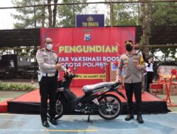 Gebyar Doorprize Vaksinasi Booster Anggota Polres Batu, AKBP Yogi : Sebagai Penyemangat Anggota Dalam Melaksanakan Tugas