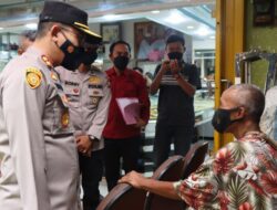 Jelang Ramadan, Polres Bondowoso Sidak Minyak Goreng di Pasar Induk