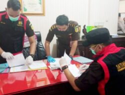 Tim Kejaksaan Negeri Situbondo Geledah Kantor DLH Situbondo, Terkait Dugaan Rekayasa Dokumen UKL-UPL Dana PEN