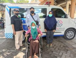 Dinsos P3AKB Melalui Inovasi Tape Manis Bondowoso Berikan Pelayanan Kepada Masyarakat Tidak Mampu.