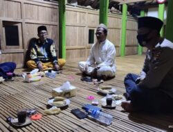 Kapolsek Kangayan Melakukan Kegiatan Taraweh di Masjid Jabal Nur, dan Silaturahmi ke Pengasuh Ponpes Anwarul Hidayah