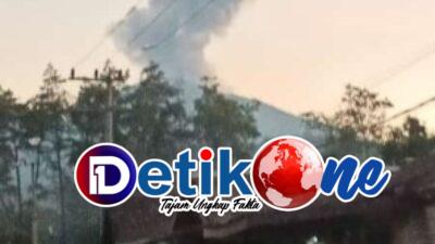 Gunung Raung Mengeluarkan Erupsi!!
