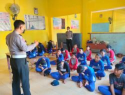 Program Police Goes To School Satlantas Polres Situbondo di SMP Muhammadiyah Panarukan
