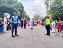 Satlantas Polresta Banyuwangi Lakukan Pengamanan untuk Berikan Rasa Aman dan Nyaman dalam Kegiatan Karnaval