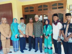 Bupati Bondowoso Kunjungi Pengrajin Batik di Desa Gentong