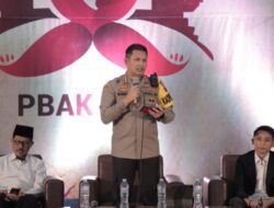 Sampaikan Wawasan Kebangsaan di UIN Malang,Kapolresta Malang Kota Ajak Mahasiswa Merajut Persatuan dan Kesatuan 