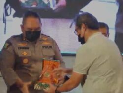 Biddokkes Polda Jatim Menerima Penghargaan Dari BPJS Kesehatan