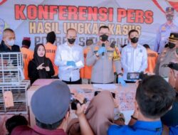 AKBP Andi Sinjaya Gelar Konferensi Pers Ungkap Kasus Perjudian dan Narkoba