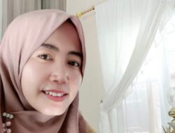 Kades Cantik Martha Bagikan 1000 Bibit Pohon Buah Untuk Warganya