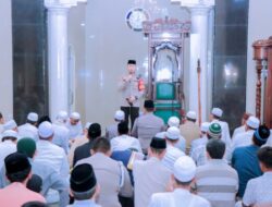 Shalat Jumat Bersama Masyarakat, AKBP Andi Sinjaya Sampaikan Pesan Kamtibmas dan Syiar Agama