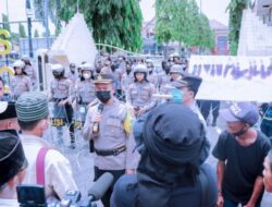 Pengamanan Unjuk Rasa, Polres Situbondo Larang Anggota Bawa Senpi dan Gas Air Mata serta Kedepankan Sikap Humanis