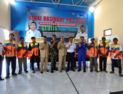 Gratis!! KSOP Panarukan Sosialisasikan Pas Kecil dan Serahkan Jaket Keselamatan