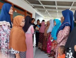 Jum’at Manis, AWALS Berbagi Sembako Pada Kaum Du’afa dan Fakir Miskin