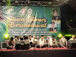 Lantunan Sholawat Polisi Santri Polda Jatim Menggema di Jember