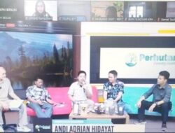 Dalam Acara Webinar, Administratur Perhutani Bondowoso Sampaikan Presentasi