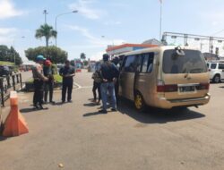 Antisipasi Arus Balik Pasca KTT G20, Personel Gabungan Polresta Banyuwangi Perpanjang Pengamanan di Pelabuhan Ketapang