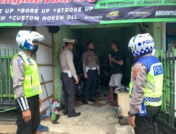 Jelang Nataru, Petugas Polres Pamekasan Datangi Pemilik Bengkel di Pamekasan