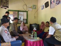 Team Konselor Polres Bondowoso Melaksanakan Trauma Healing dan Pendampingan Psikologis Korban Bencana Puting Beliung di Bondowoso