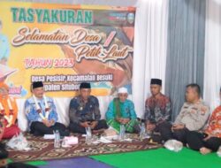 Acara Petik Laut Desa Pesisir Dihadiri Bupati Karna Suswandi