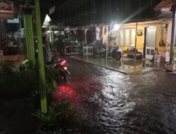 Akibat Hujan Deras, Genangan Air Masuk Kerumah Warga