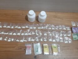 Seorang Perempuan Pengedar Ratusan Pil Trex Ditangkap Satresnarkoba Polres Situbondo 