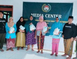 Mengharap Berkah Ramadhan, AWALS Bagi Sembako Untuk Dhuafa dan Fakir Miskin