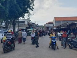 Demi Kelancaran Lalu Lintas, Koramil 0827/20 Sapudi Bantu Atur Jalur Jalan Pasar Gayam
