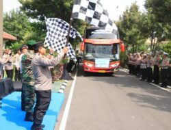 Kapolda Jatim Berangkatkan 112 Bis Mudik Balik Gratis Bagi Masyarakat