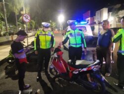 Cegah Balap Liar Selama Bulan Ramadhan, Polres Situbondo Patroli Sahur