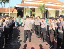 Anggota Polres Bondowoso BKO Pilkades Serentak di Wilayah Bangkalan