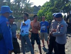 Satpol Airud Polres Jember Berhasil Selamatkan Dua Nelayan Dihantam Ombak, Dua Lainya Dalam Pencarian