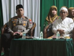 Kapolres Bondowoso Bersama Forkopimda Melepas Pemberangkatan Jamaah Haji
