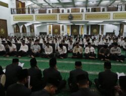 Peringati HUT Bhayangkara ke-77 Polda Jatim Gelar Sholawat dan Do’a Bersama