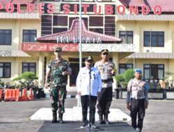 Bupati Situbondo Bacakan Amanat Kapolri dalam Apel Revitalisasi Satkamling di Polres Situbondo