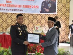 Bupati Berikan Penghargaan Kepada Kapolres Bondowoso Atas Prestasinya Ungkap Kasus TPPO