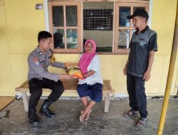 “Bhasmala” Program Bhabinkamtibmas Polres Situbondo Sambang dan Bantu Manula