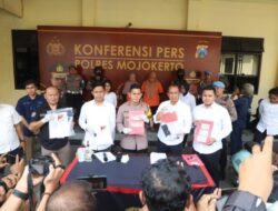 Dua Wanita Diduga Bawa Kabur Uang Nasabah 3,7 M Berhasil di Bekuk Polres Mojokerto 