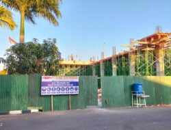 Kontraktor Pembangunan Gedung Mapolres Sumenep Diduga Abaikan Keselamatan Kerja 
