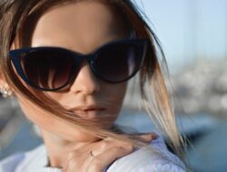 Tips Memilih Kacamata Yang Cocok dengan Bentuk Wajah