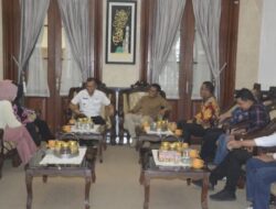 PJ Bupati Bondowoso Terima Kunjungan Kerja Komisi A DPRD Kabupaten Lumajang