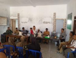 PJ Desa Ketupat Raas Distribusikan 335 Sak Beras Bantuan Pangan 2023