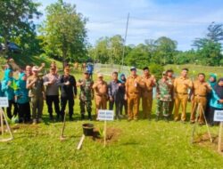 Kodim 0422 Bersama Forkopimda Pesisir Barat Laksanakan Penanaman Pohon