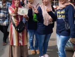 Srikandi NKI Bondowoso, Meriahkan Gerebek Pasar Bersholawat