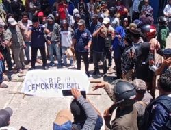 Massa Aksi:Kader Dan Simpatisan Partai Nasdem Geruduk Kantor DPRD Buol Melalui Forum Penyelamat Demokrasi