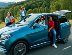 Siap Jalan-Jalan? Ini Dia Tips Persiapan Mobil Sebelum Traveling Jauh!