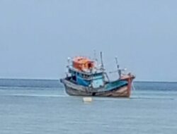 Masyarakat Tolak Penunjukan Suparwi Sebagai Pj Kepala Desa Ketupat