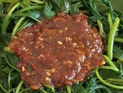 Brambang Asem: Kuliner Sederhana Khas Solo dengan Rasa Pedas Asam yang Bikin Nagih