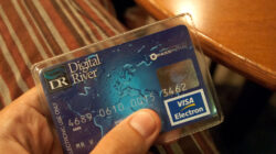 Debit vs Kredit vs PayLater: Bedanya Apa, Kapan Dipakai, dan Dampaknya ke Riwayat SLIK