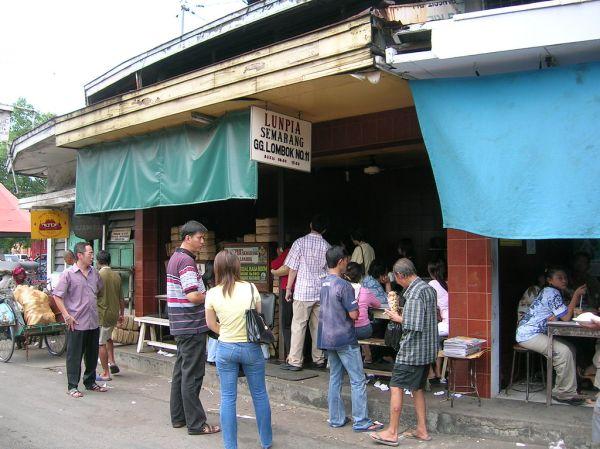 Area jalan kaki Kota Lama Semarang